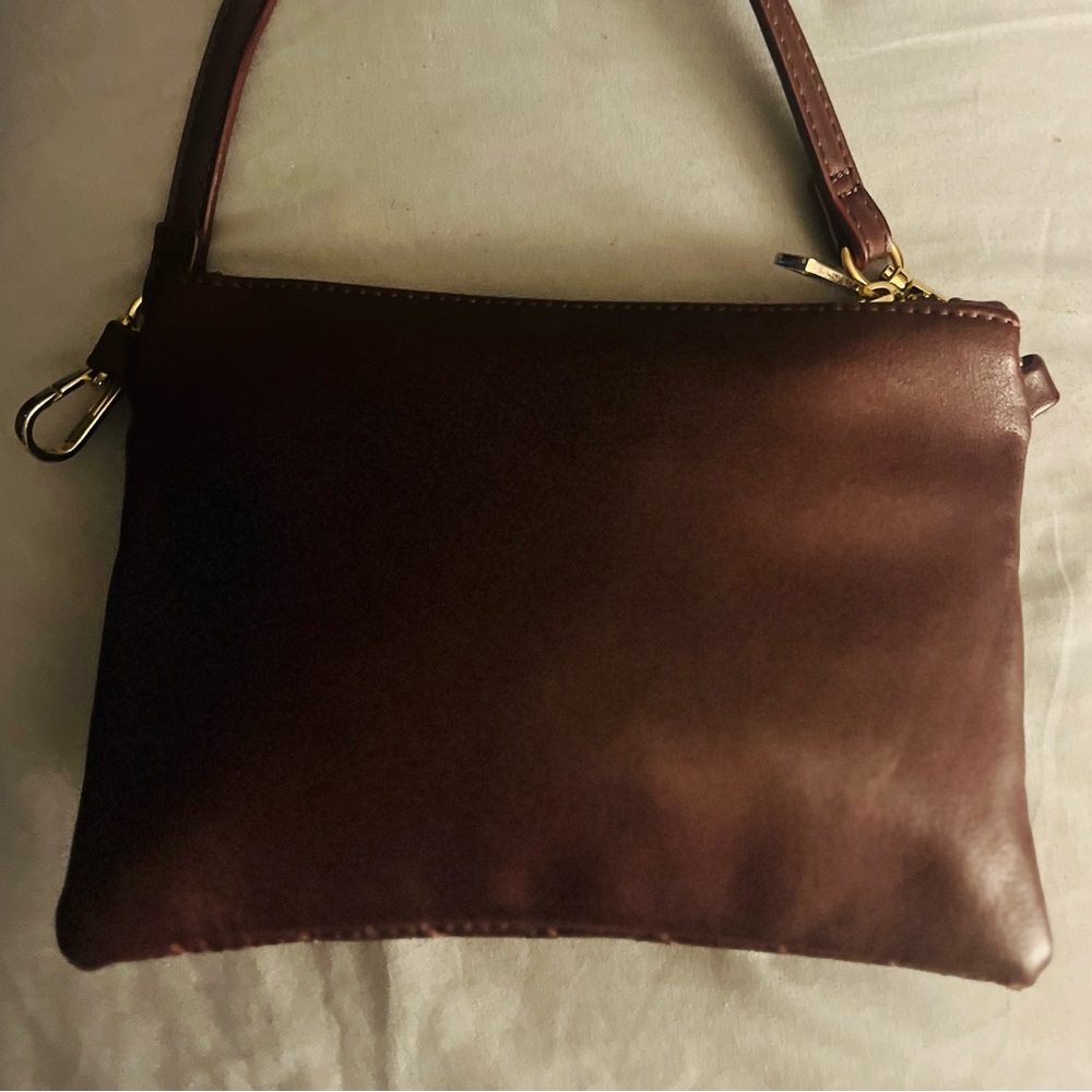 Cross body easy to carry